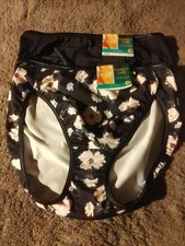 Size 7 Vanity Fair Hi-Cut lot of 2 Nylon Panties "Illumination"