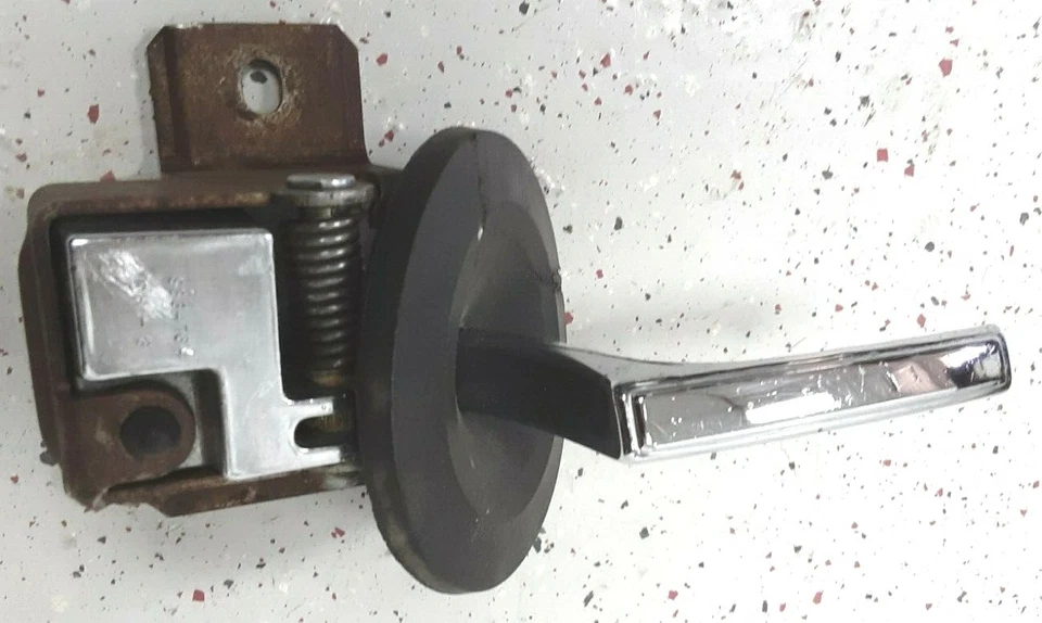 71 72 73 Buick Riviera Cadillac DeVille LF manija de puerta bisel Electra Toronado 74 Foto 2 de 4