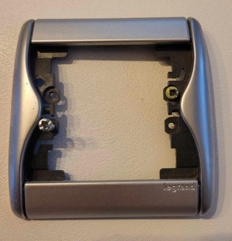 LEGRAND SAGANE XELIOMAT Alumat - 87438 - 874 38 EUR 12,50 - FR