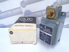 ALLEN-BRADLEY - 802T-R1TD - 2-Cir Oiltight LIMIT SWITCH Rotary Arm 1NO-1NC 120V