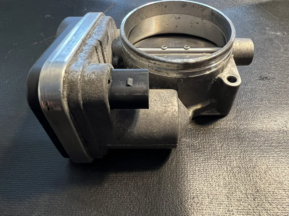 Cuerpo del acelerador BMW 550I 13547535308 A2C53063524 2006 2007 2008 2009 2010 FABRICANTE DE EQUIPOS ORIGINALES Foto 2 de 4