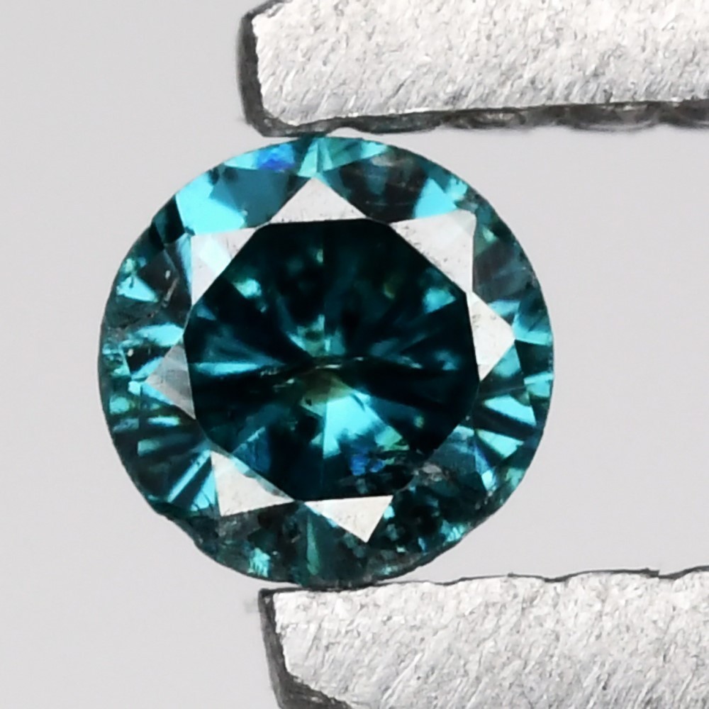 Diamant bleu naturel de 3mm : une couleur azur éclatante pour vos bijoux sur mesure