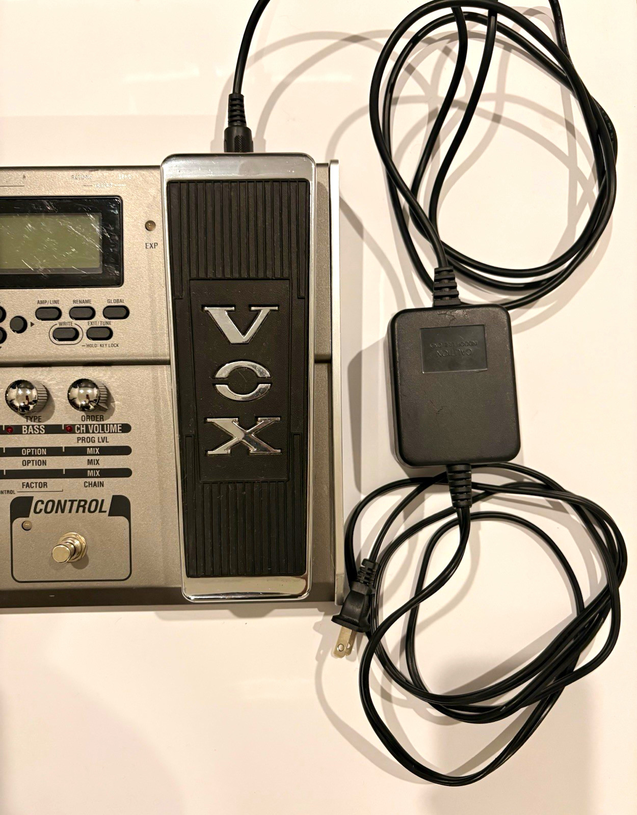 VOX ToneLab LE Digital Multi-Effects Pedal for Electric Guitar w/ Expression, AC