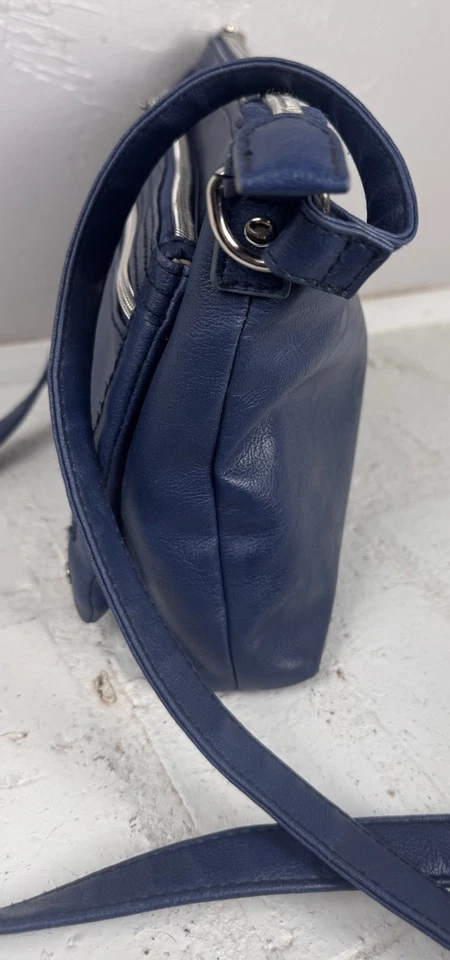 Relic Blue Crossbody Bag Supple Leather Versatile Design Silver Hardware Zip Bag - Image 4 of 4