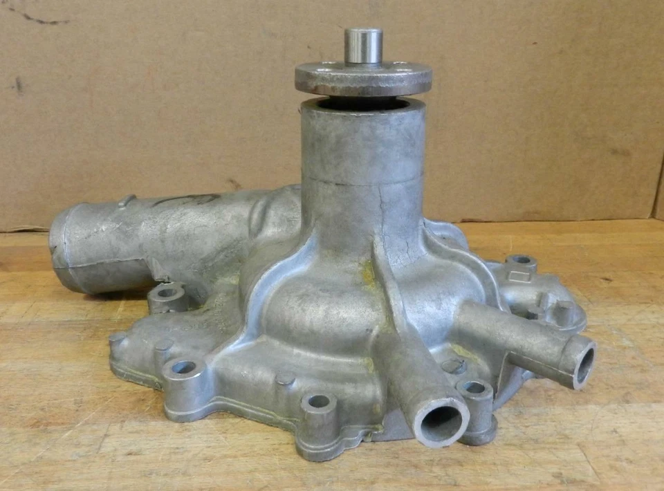 Oldsmobile 442 F85 Cutlass 1964 con aire acondicionado 330ci 5,4 L bomba de agua nueva 382188 382-1 Foto 2 de 4