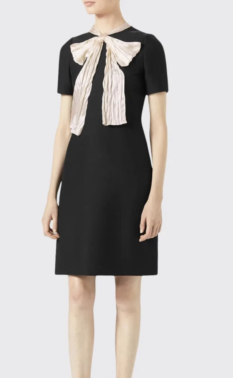 Robe Gucci à nœuds neuve avec étiquettes taille 38