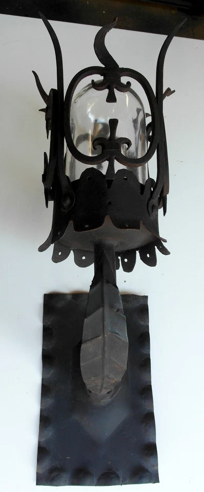 PAR DE LÁMPARAS APLIQUES DE PARED ESTILO AÑOS 20 EXTERIOR HIERRO FORJADO RENACIMIENTO ESPAÑOL Foto 3 de 4