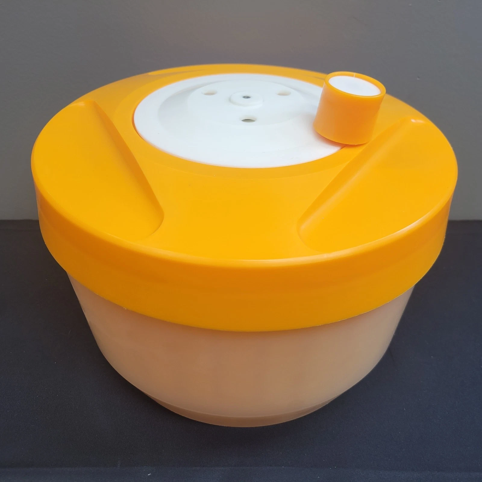 Salad Spinner Cook Tools Spin Dry NOS 1983 original box Yellow
Opens in a new window or tab