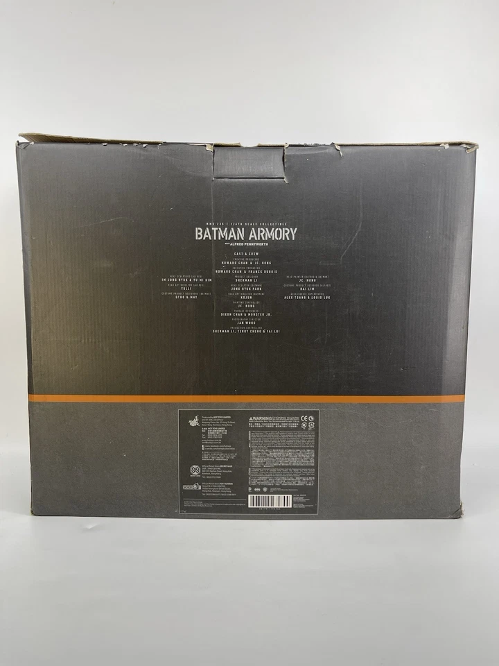 1/6 Dark Knight Batman Armory With Alfred By Hot Toys - Image 2 of 4