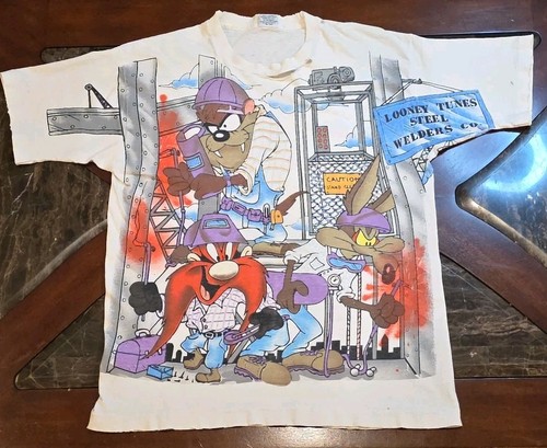 Vtg Single Stich 1994Looney Tunes Streetwear Shirt RARE  Nerves Of Steel RARE