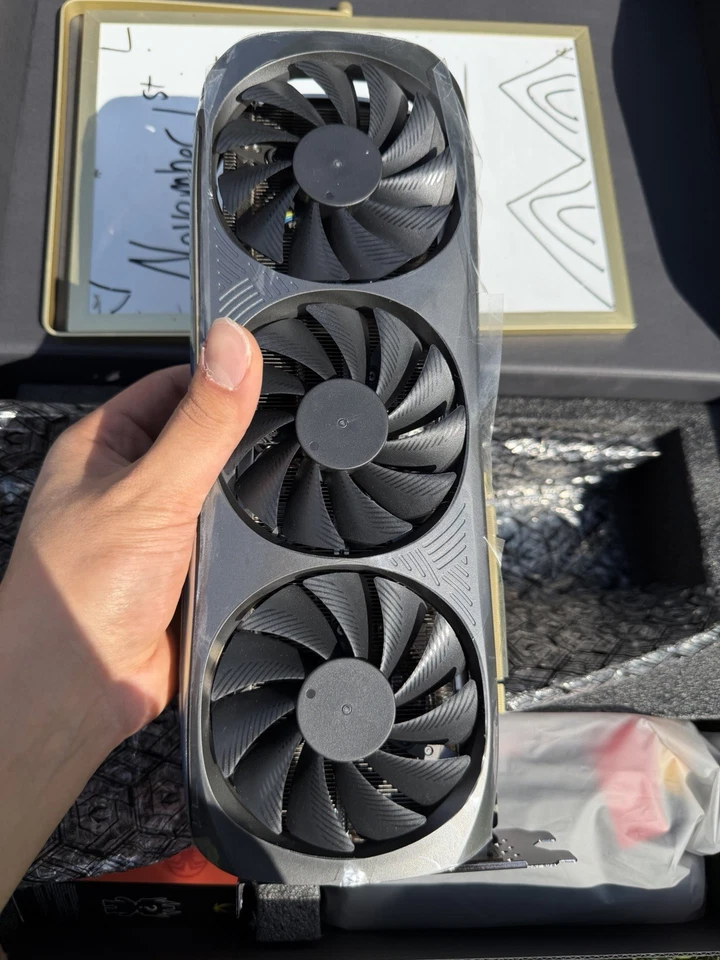  ZOTAC GeForce RTX 4070Ti 12GB GDDR6X AMP AIRO Spiderman Graphics Card  - Image 4 of 4