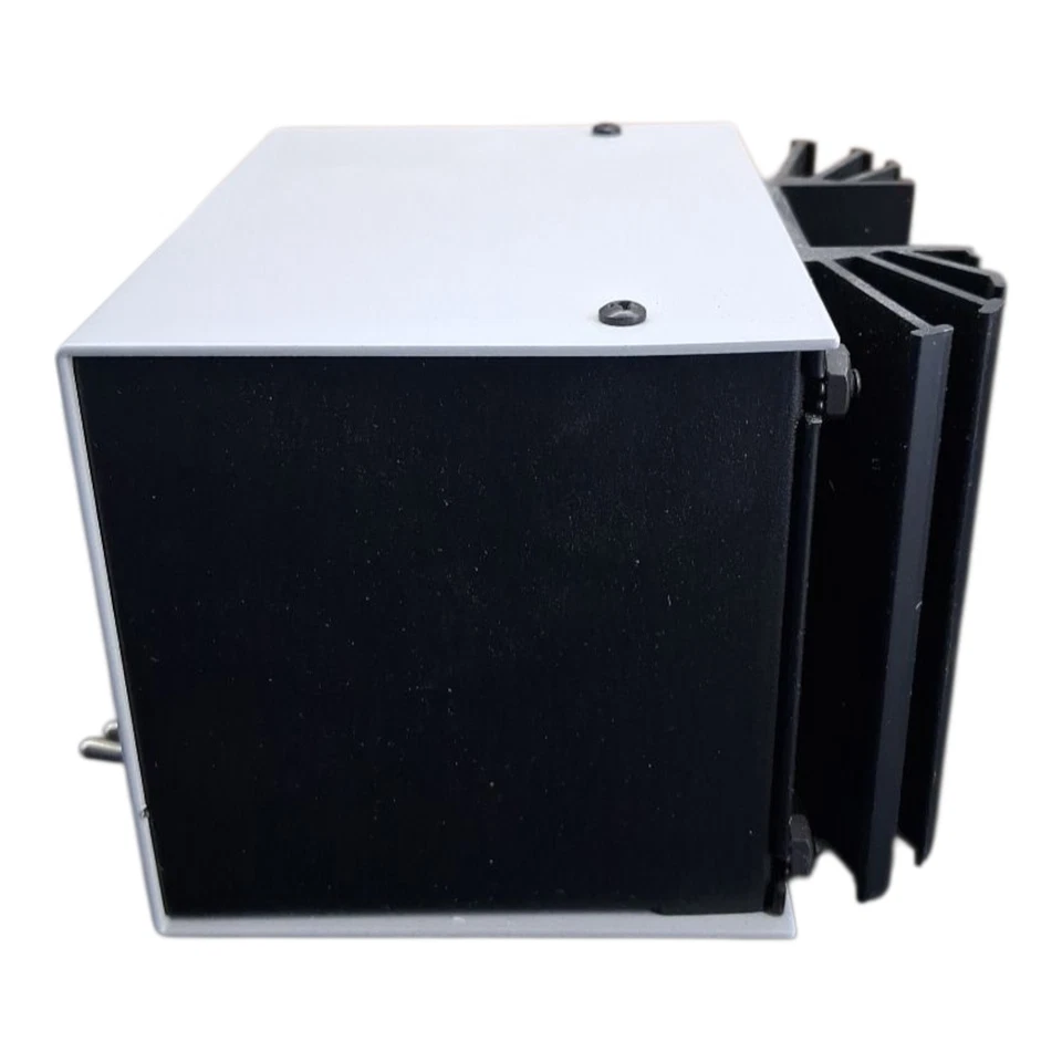 Digitrax DCS200 8 Amp DCC Command Station & Booster - Image 3 of 4