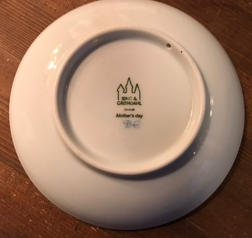Bing And Grondahl B&G - Mother's Day Plate 2006 Black Rhino with Calf - Boxed - Picture 6 of 8