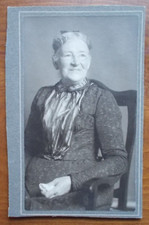 Cabinet Card Portrait JOYOUS GRANNY WITH GLASSES, BUN & TISSUE IN HER HAND