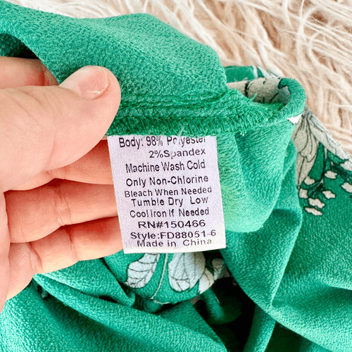 Camicia verde senza maniche - Foto 3 di 4