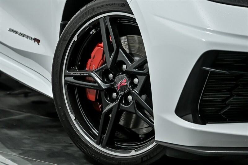 2024 Arctic White Chevrolet Corvette   | C8 Corvette Photo 3