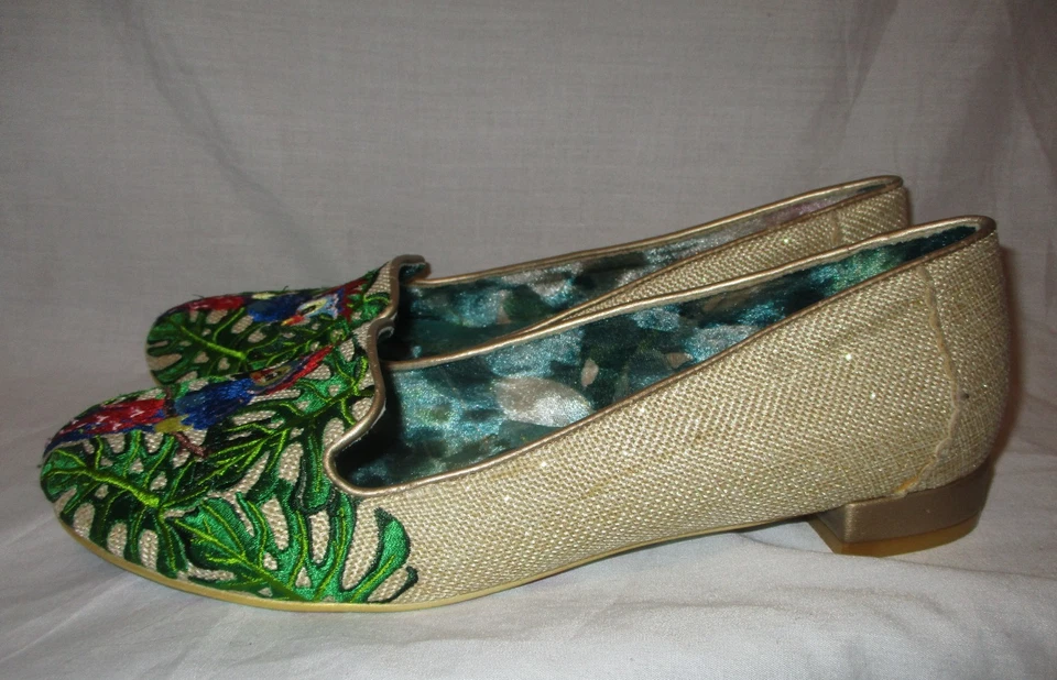 IRREGULAR CHOICE - Parrot and monstera leaf flats Size 39 EU - 8 AU / US 8 - image 4 of 4