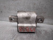 Support moteur Mercedes 210