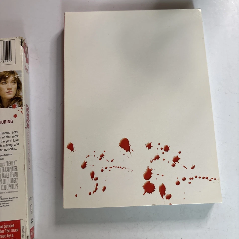 Dexter : Season 1 (DVD, 2006, 4-Disc) Region 4 - Image 4 of 4