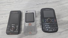 Lot of 3 Vintage Phones Sony Ericsson W880i W580i Motorola i475 Clutch Untested