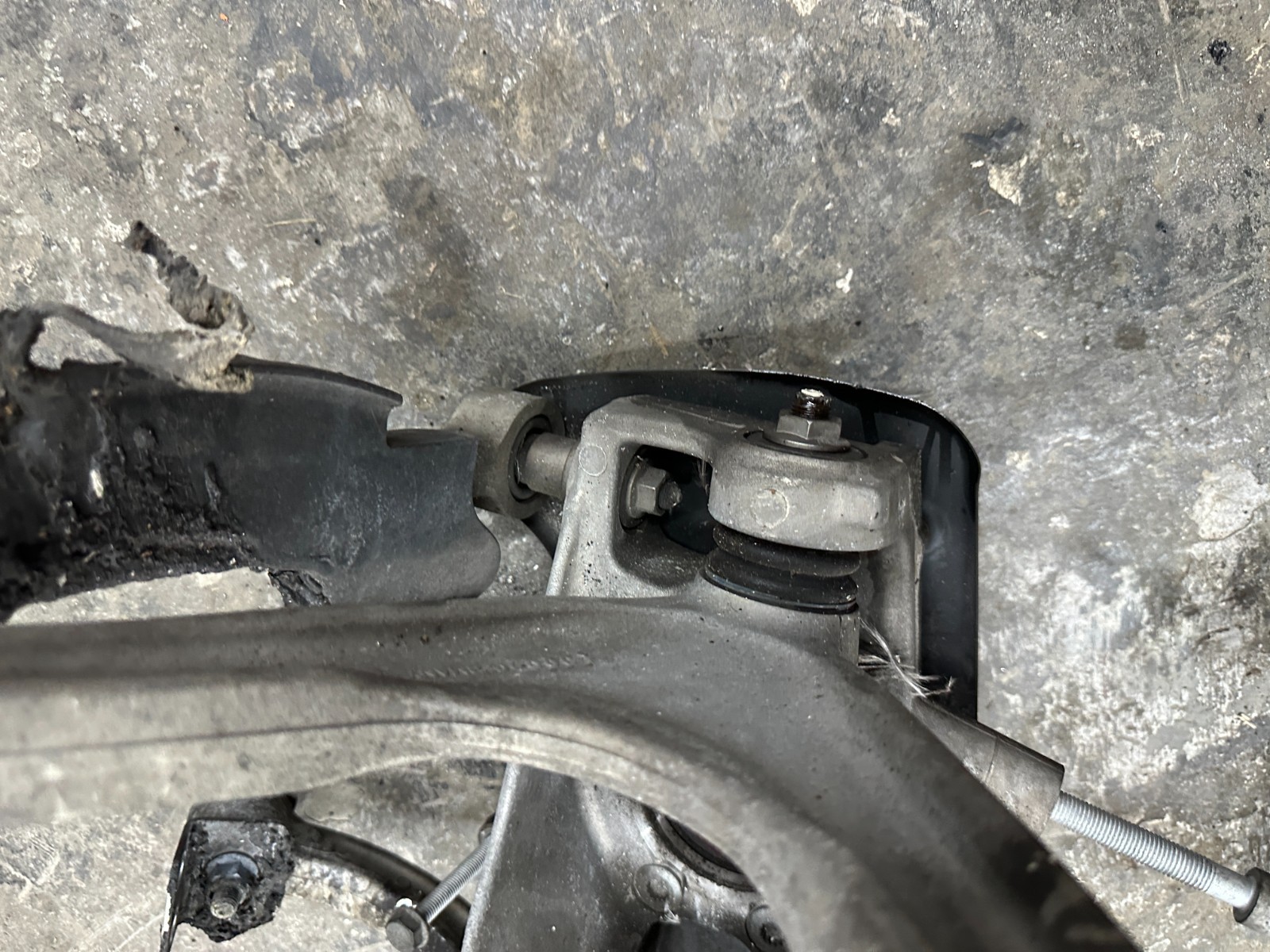 2014 AUDI R8 OEM REAR RIGHT PASSENGER SUSPENSION KNUCKLE CONTROL ARM ~READ!!~