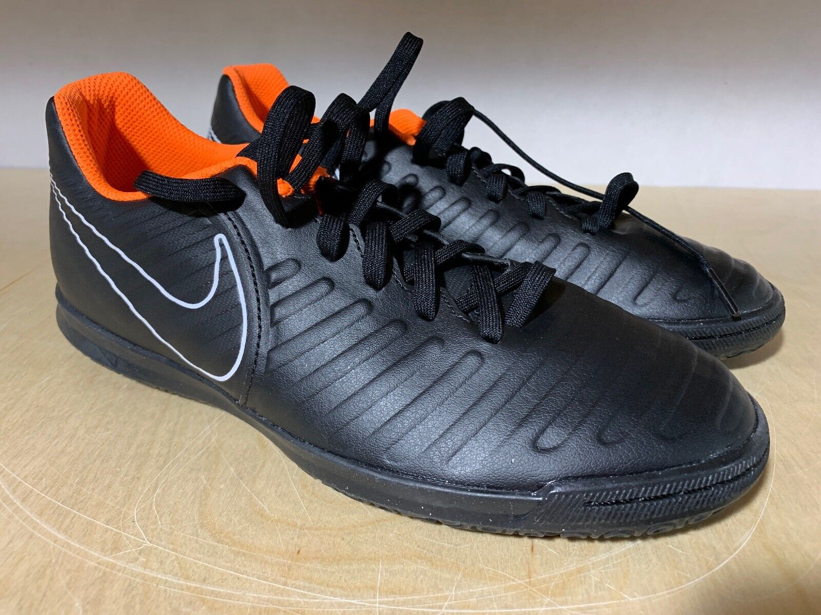 Perforación dentro Bandido Nike Tiempo X Legend VII Club IC Indoor Soccer (Black/Total Orange) Mens  6.5 | eBay