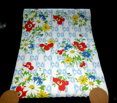 Vtg 70s Full Double Roll Flower Power Wallpaper Red Blue W/ Trellis 70SqFt