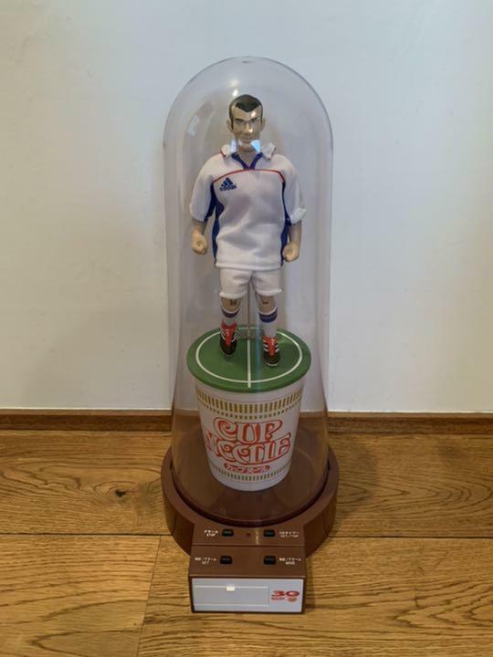 元サッカー日本代表　高原選手　フィギュア！スシボンバー！ Zidane's Zidane Action Figure with alarm clock Japan nissin cup