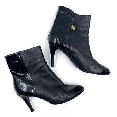 専用 CHANEL Leather CC Logo Boots 37 Chanel CC Logo Boots Black Patent Leather Cap Toe Heeled Ankle Sz