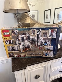 LEGO The Lord of the Rings: The Battle of Helm&rsquo;s Deep (9474) Box Only with Wear