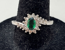 925 Sterling Silver Green Oval  Clear CZ Ring Size 7