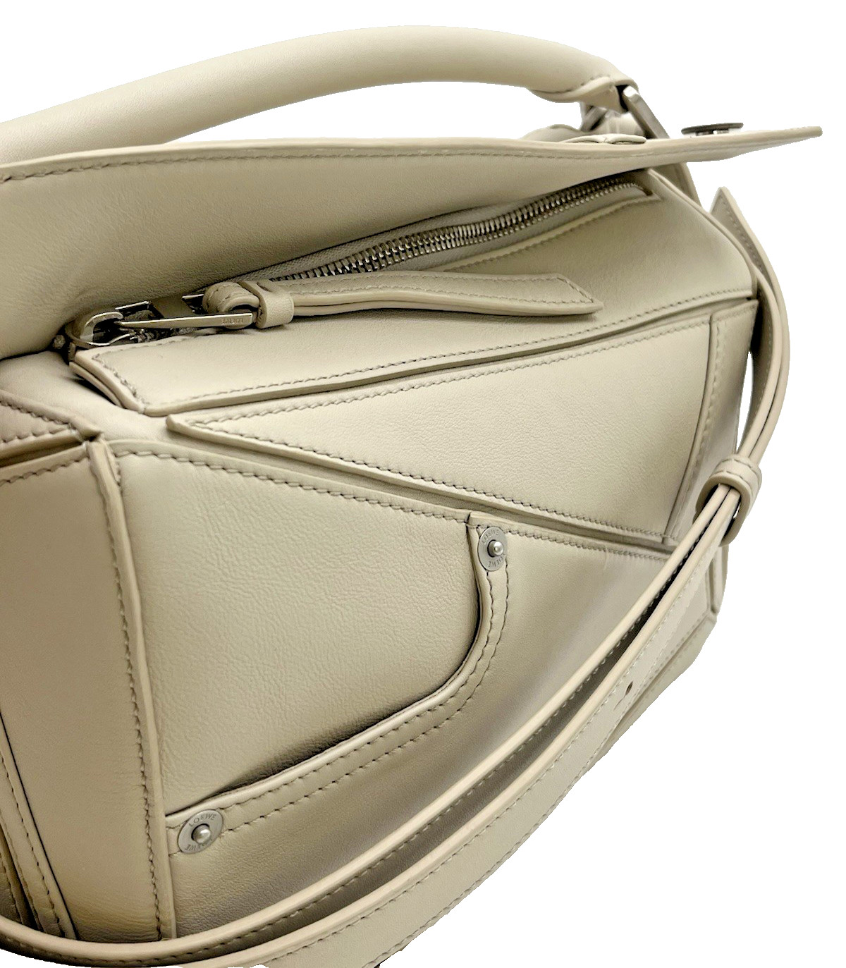 Loewe Panta small puzzle bag in shiny white leather image 8