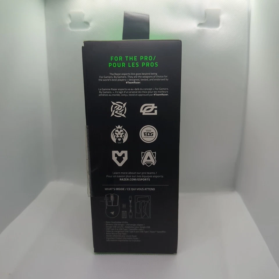 Razer DeathAdder V3 Pro White Wireless Gaming Mouse 30K DPI 64g  Ergonomic - NIB - Image 3 of 4