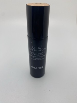 CHANEL Ultra  Le Teint Velvet  Blurring  Foundation   - B20 -0.7 Oz