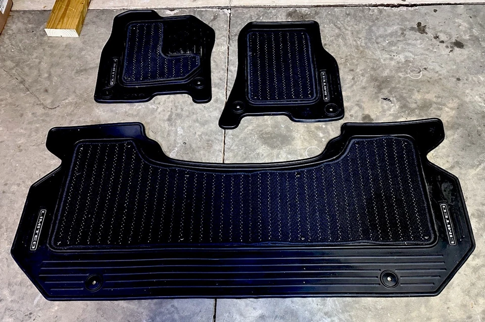 2019-2025 DODGE Ram 1500 Limited Crew Snap-on ALL WEATHER Floor Mats MOPAR Foto 4 de 4