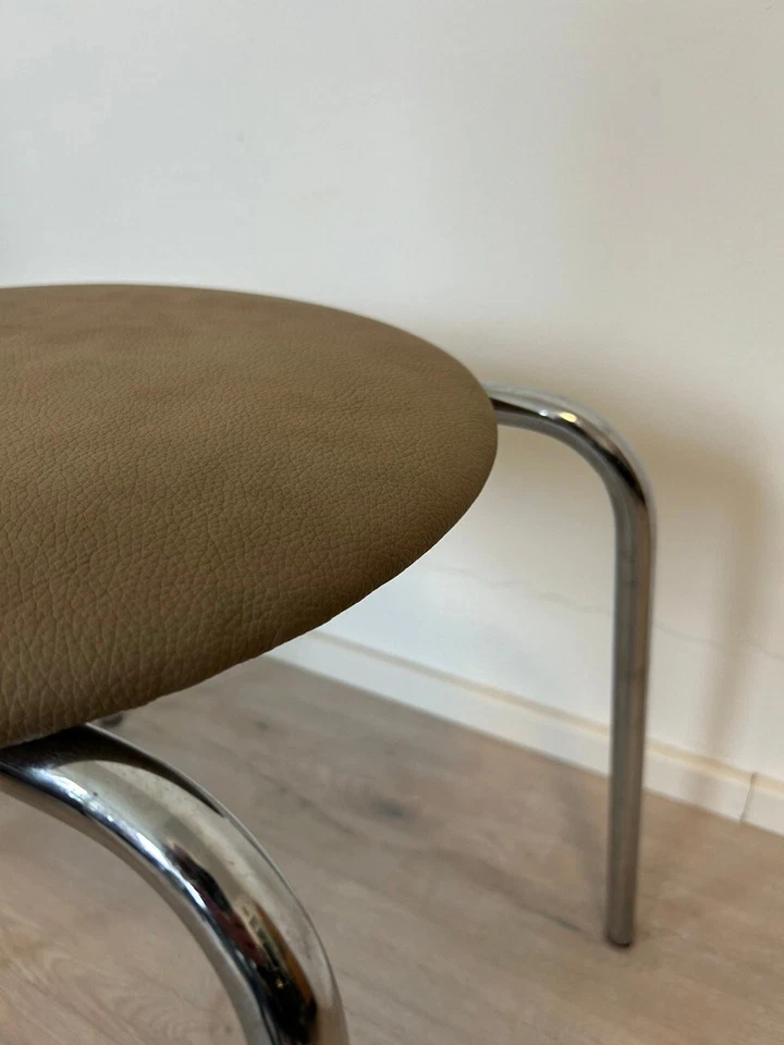 Taburete otomano vintage de Kovona 1970 Foto 4 de 4