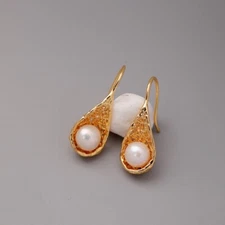 NLC Cute bird's nest & pearl earrings.
