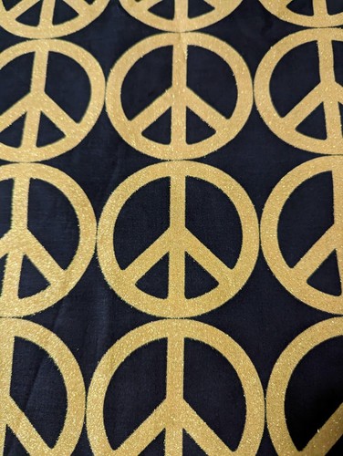 PATTY REED Fabric 3 Yds x 45" Metallic Gold PEACE SIGNS on Black COTTON BLEND - Picture 3 of 4