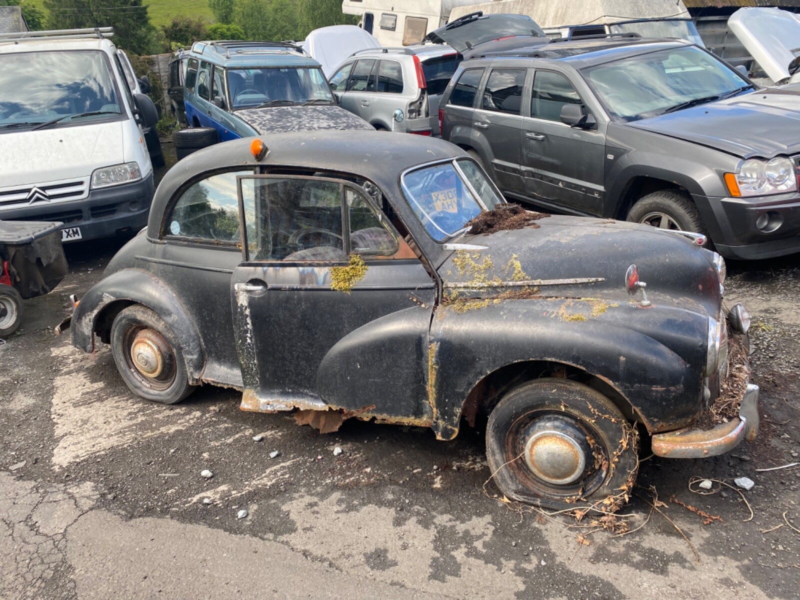 Image 1 - Morris Minor Saloon “1956” Split Screen 800cc Petrol ~ Spares &amp; Repairs
