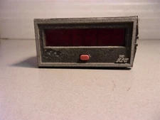 Red Lion Controls APLT Digital Panel Meter *FREE SHIPPING*