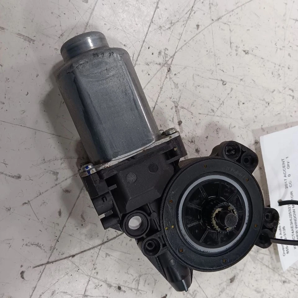 Motor de ventana eléctrica para conductor delantero mercado de EE. UU. solo se adapta a Hyundai Accent 14-17 Foto 2 de 4