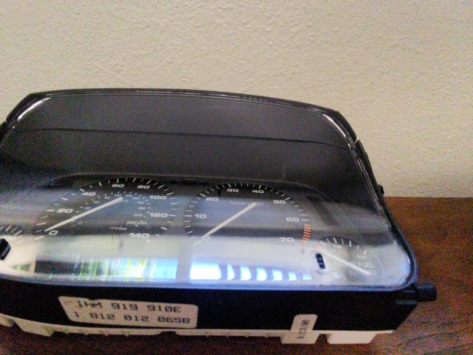 1996-99 VW Volkswagen Golf Jetta MK3 OEM painel de instrumentos medidor 1HM-919-910-E - Imagem 4 de 4