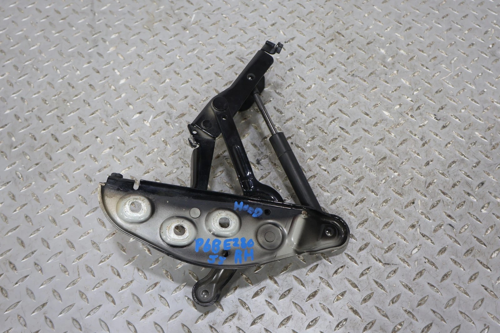 Bentley Flying Spur 2006-2012 Left, right Engine lid hinges Pair