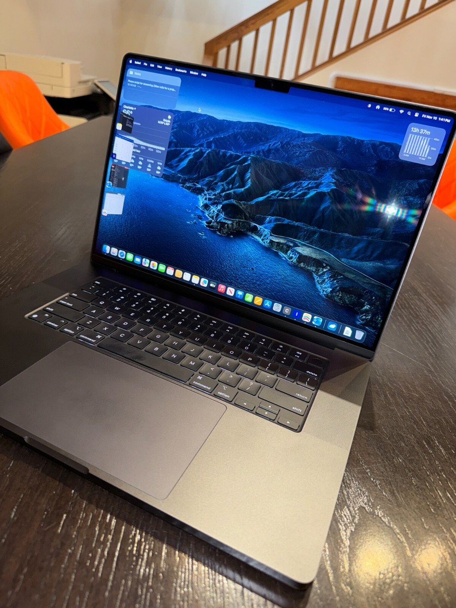 16” MacBook Pro M3 Pro – 18GB RAM / 512GB SSD – Excellent