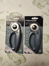 2 Fiskars Designer Loop Rotary Cutter 45mm-Mountain Haze