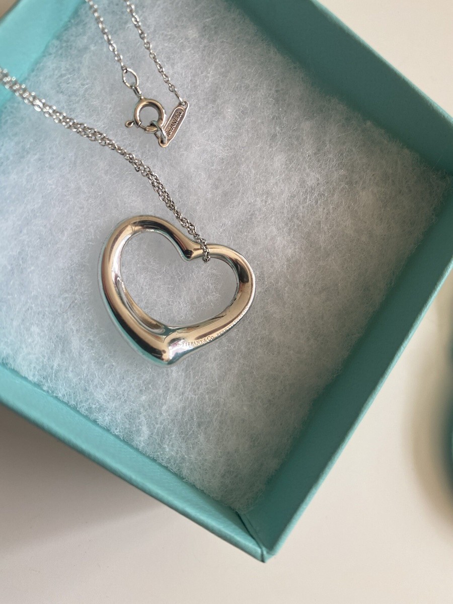 【Tiffany&Co】☆人気☆Yard Open Heart Necklace Tiffany & Co. 27mm LARGE Open Heart Necklace (Retail: $575