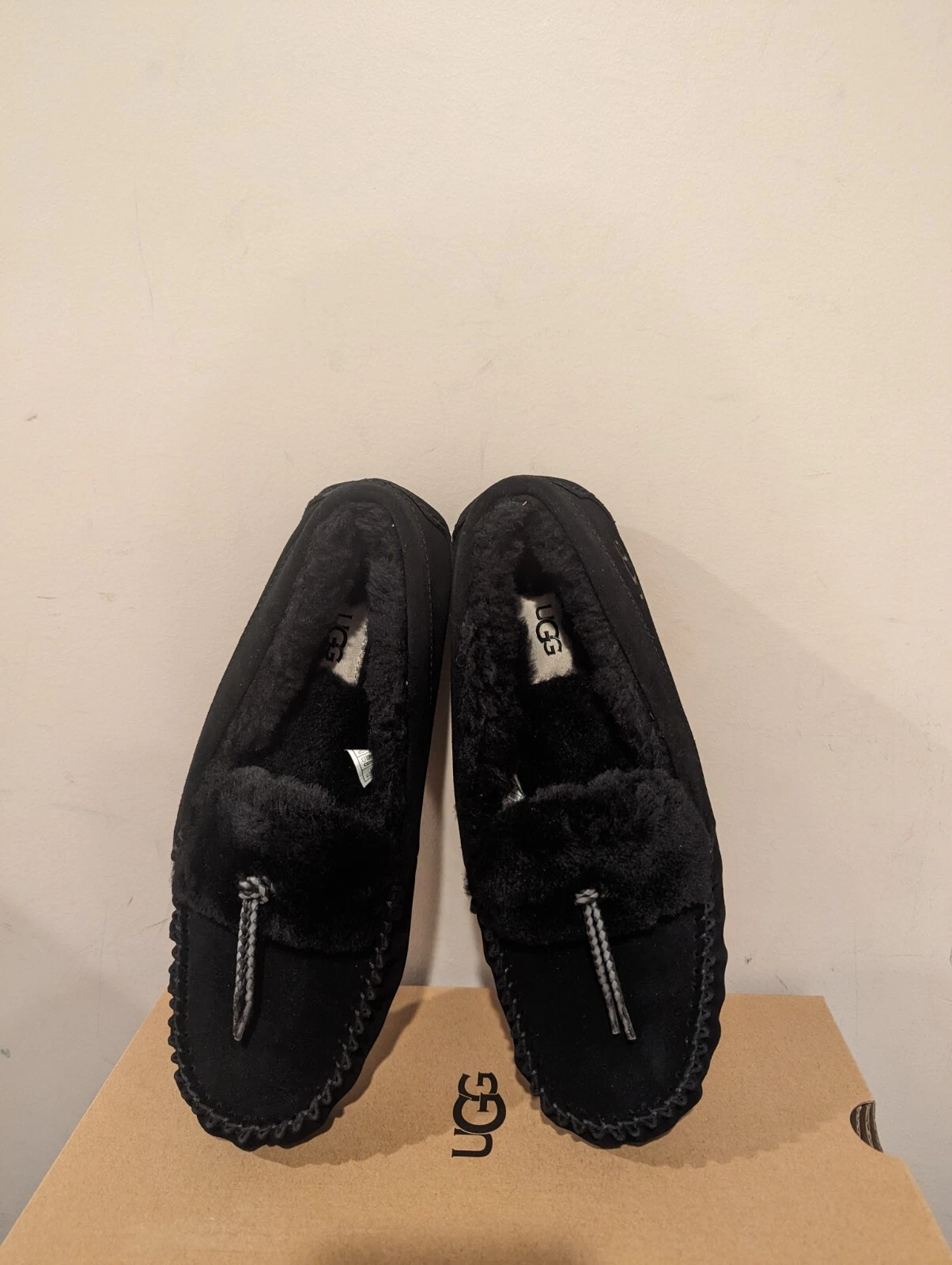 Ciabatta Ugg Australia donna Dakota Shearling treccia taglia 9 nuova con scatola