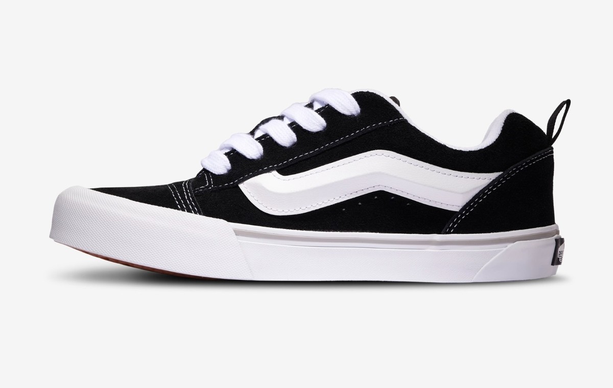 【美品】VANS Knu Skool Black/White 26.0 Sk8-Hi Tapered Halloween Shoe in In The Shadows Black | Vans