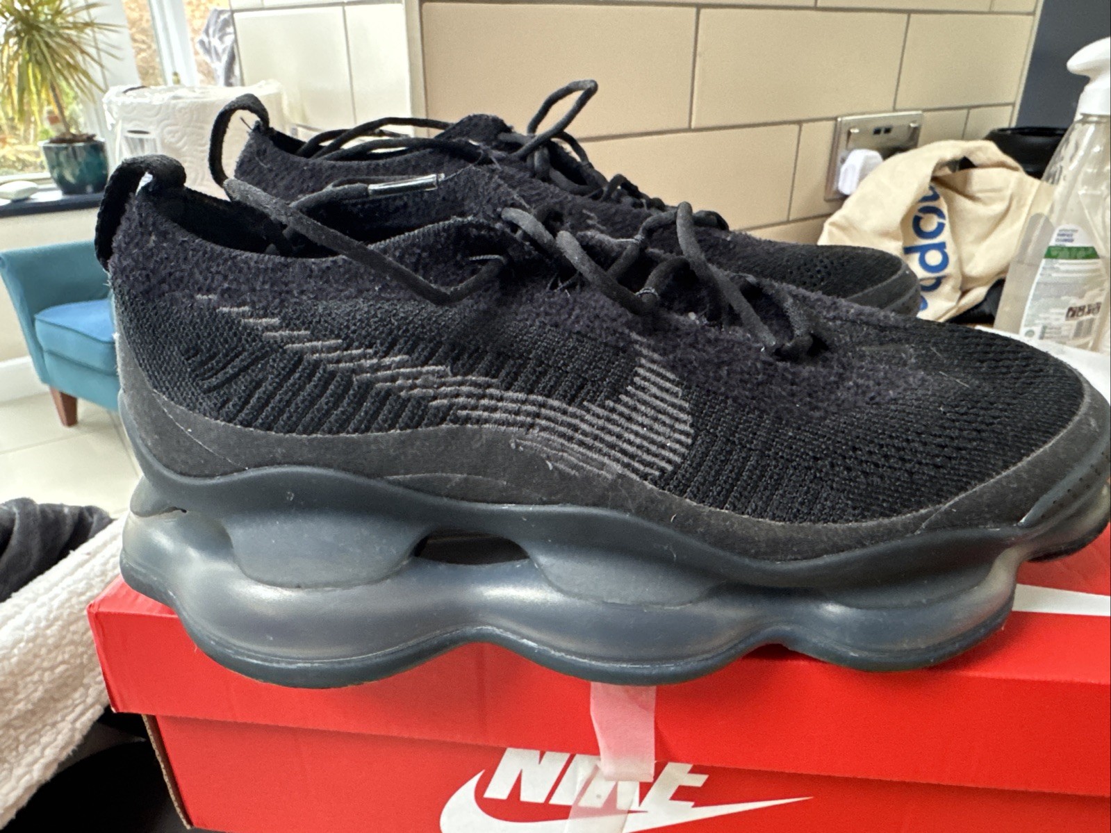 Nike Air Max Scorpion Flyknit Black UK9 DJ4701-004 *VGC* RRP £180
