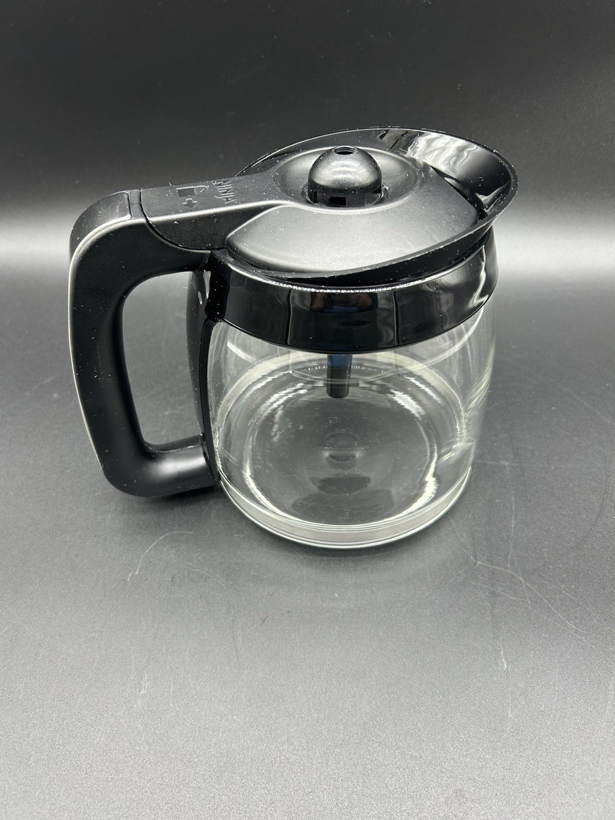 Ninja Coffee Carafe Replacement Pot with Locking Lid CE251 for Easy Cleaning-image